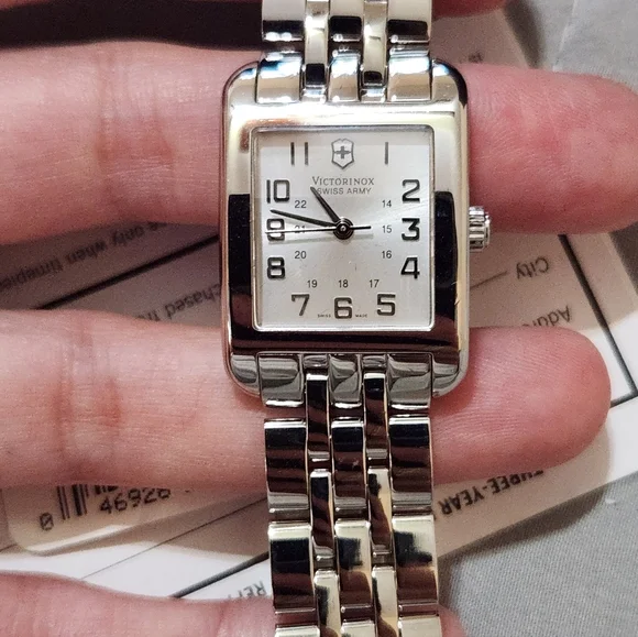 Victorinox Swiss Army Women's Stainless Steel Watch - Picture 6 of 12